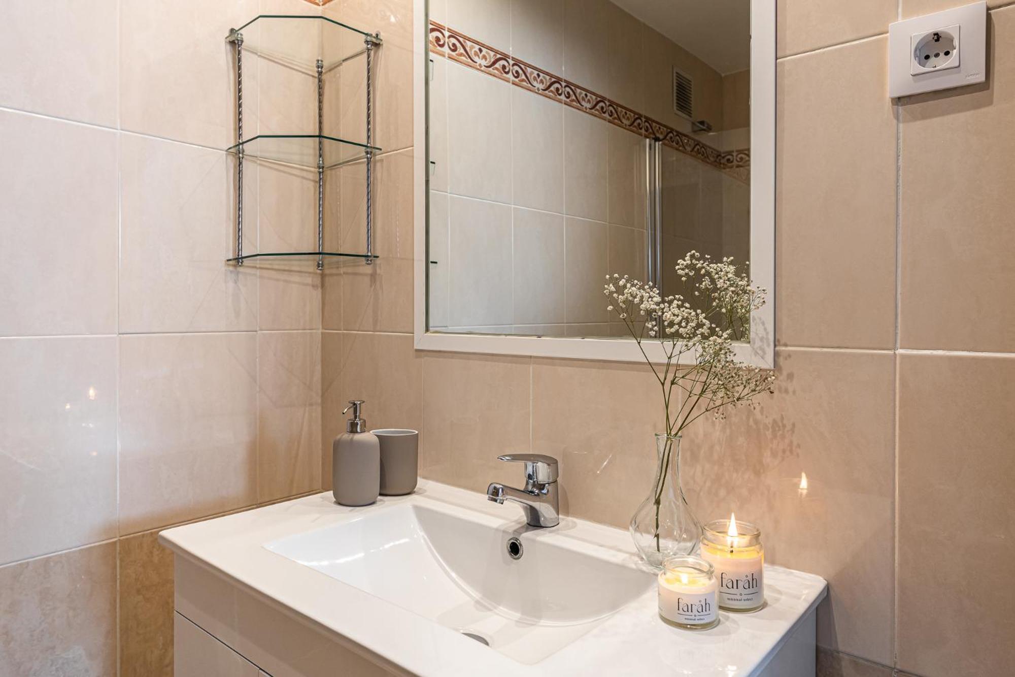 Waou Gran Via Attic - Corta Duracion Apartment Madrid Bagian luar foto